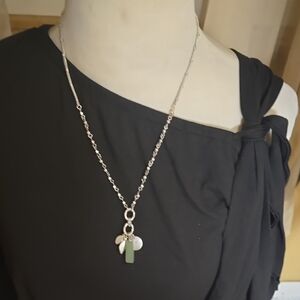 Elegant Silver Necklace with Green Pendant